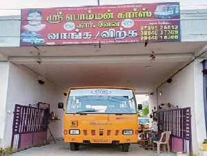 Sri Bomman Cars