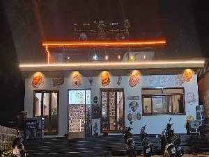 Suvai Cafe & Bakery